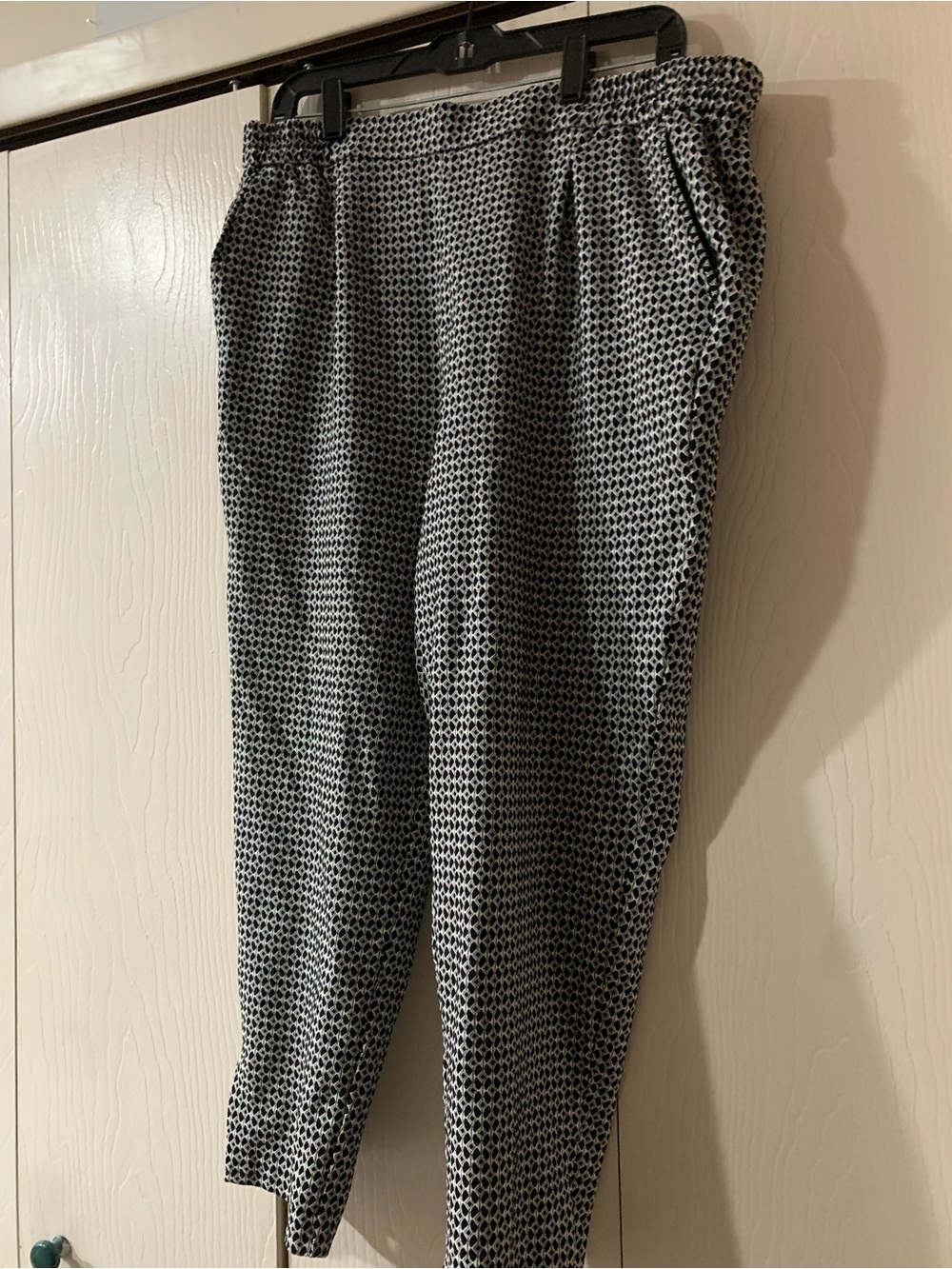 Women’s Black and White Patterned Dress Pants